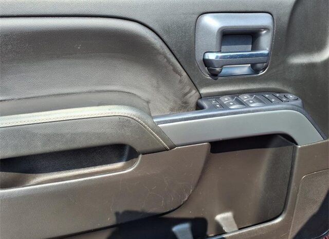 
 Chevrolet Silverado 1500 full									