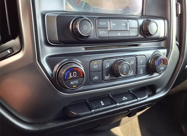 
 Chevrolet Silverado 1500 full									
