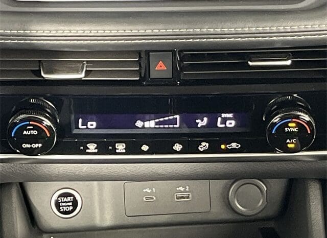 
 Nissan Rogue full									
