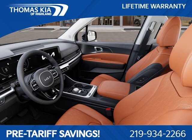 
 Kia Carnival Hybrid full									