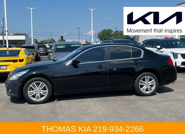 
 INFINITI Q40 full									