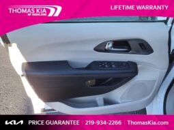 
 Chrysler Pacifica Hybrid full									