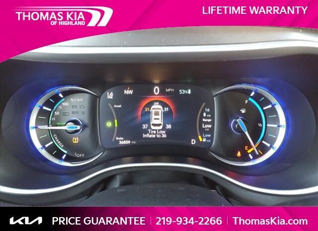 
 Chrysler Pacifica Hybrid full									