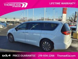
 Chrysler Pacifica Hybrid full									