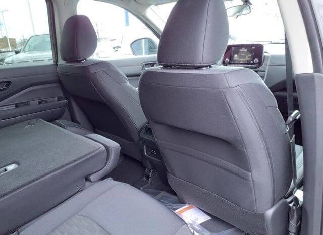 
 Nissan Pathfinder full									