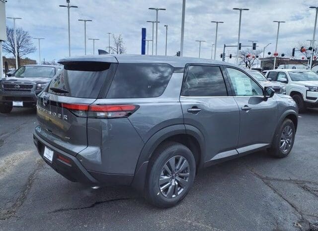
 Nissan Pathfinder full									