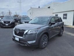 
 Nissan Pathfinder full									