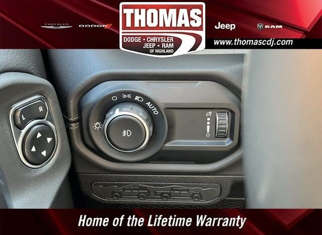 
								Jeep Wrangler full									