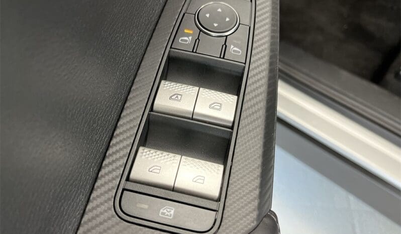 
 Mitsubishi Outlander PHEV full									