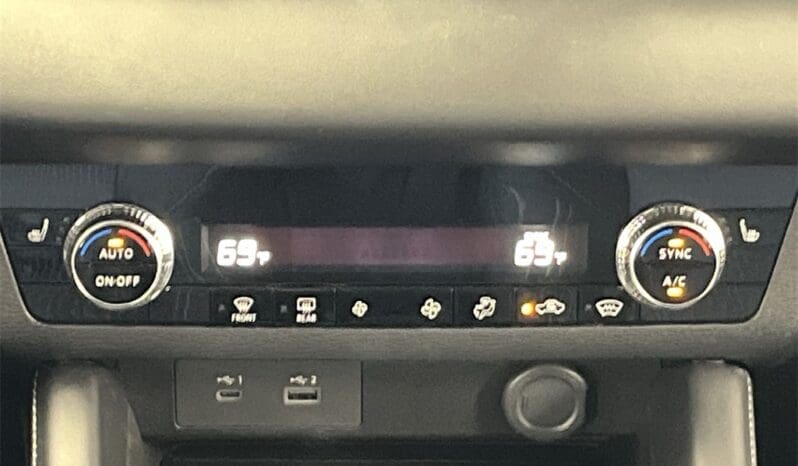 
 Mitsubishi Outlander PHEV full									