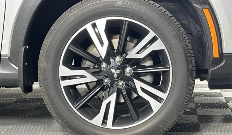 
 Mitsubishi Eclipse Cross full									