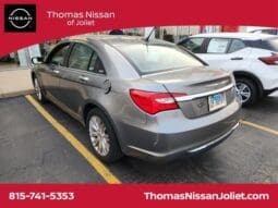 Chrysler 200