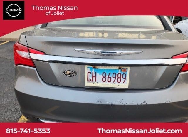 
 Chrysler 200 full									