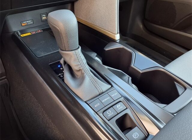 
 Toyota Camry full									