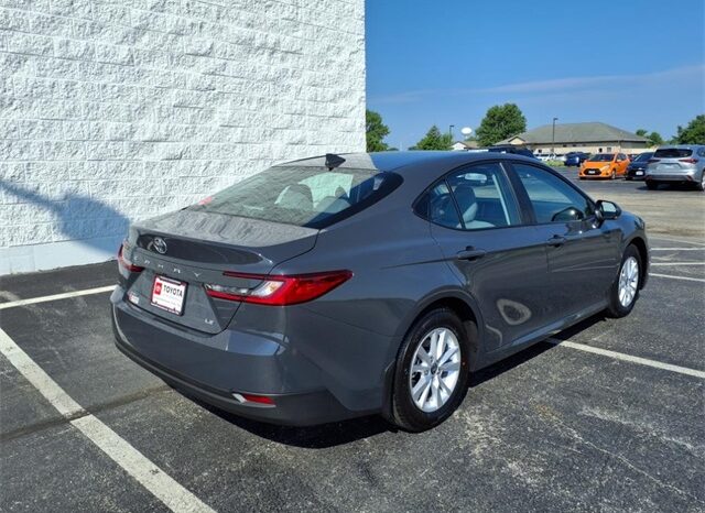 
 Toyota Camry full									