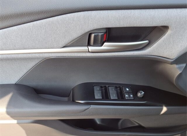 
 Toyota Camry full									