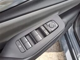 
										Toyota Prius full									