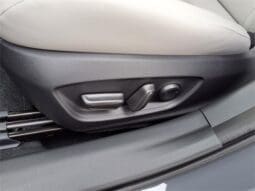 
										Toyota Prius full									