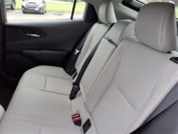 
										Toyota Prius full									