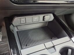 
										Toyota Prius full									