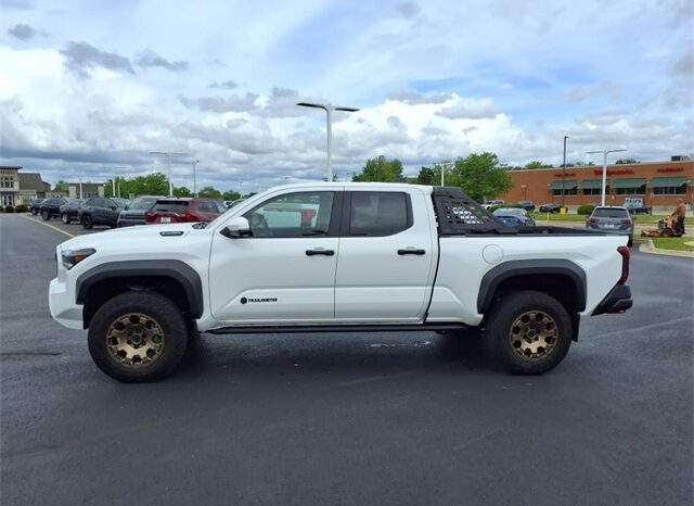 
 Toyota Tacoma Hybrid full									