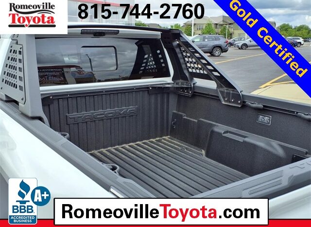 
 Toyota Tacoma Hybrid full									