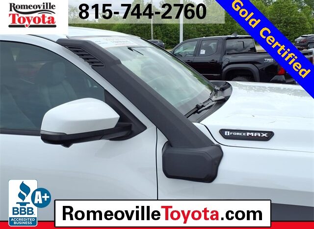 
 Toyota Tacoma Hybrid full									