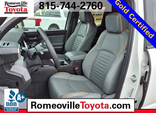 
 Toyota Tacoma Hybrid full									