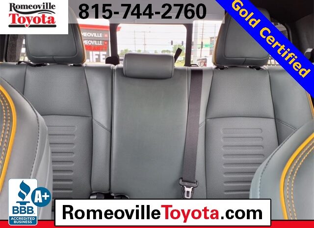 
 Toyota Tacoma Hybrid full									