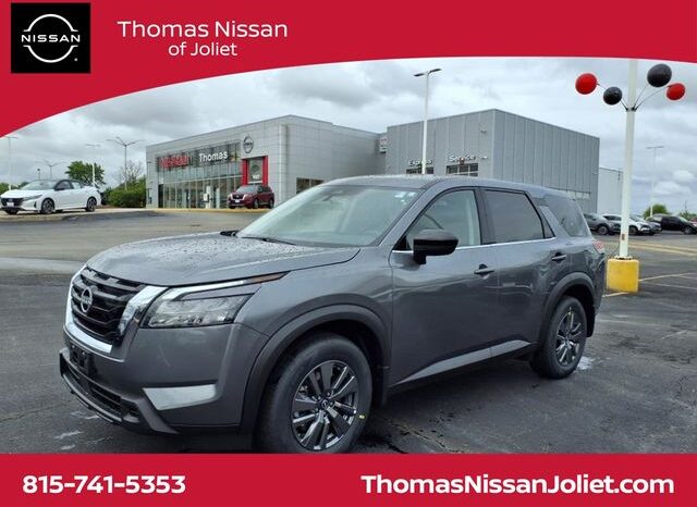 
 Nissan Pathfinder full									