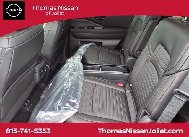 
 Nissan Pathfinder full									