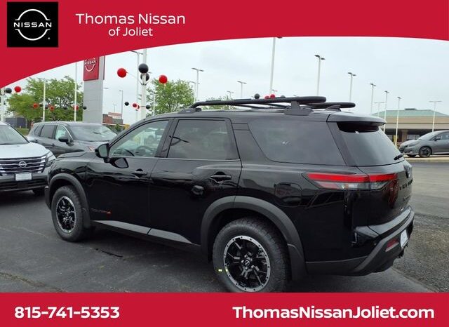 
 Nissan Pathfinder full									