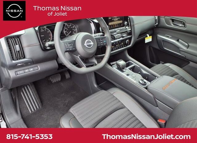 
 Nissan Pathfinder full									