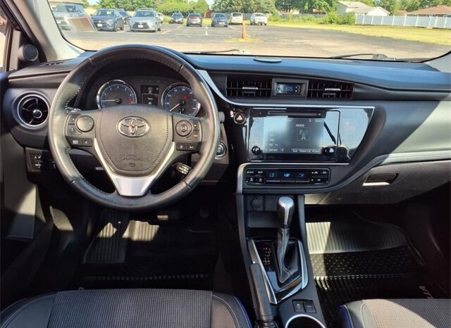 
 Toyota Corolla full									