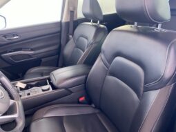 
 Nissan Pathfinder full									