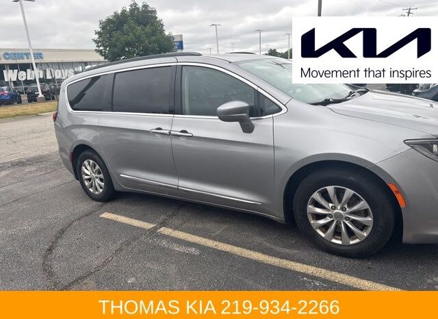 
 Chrysler Pacifica full									