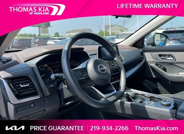 
								Nissan Rogue full									