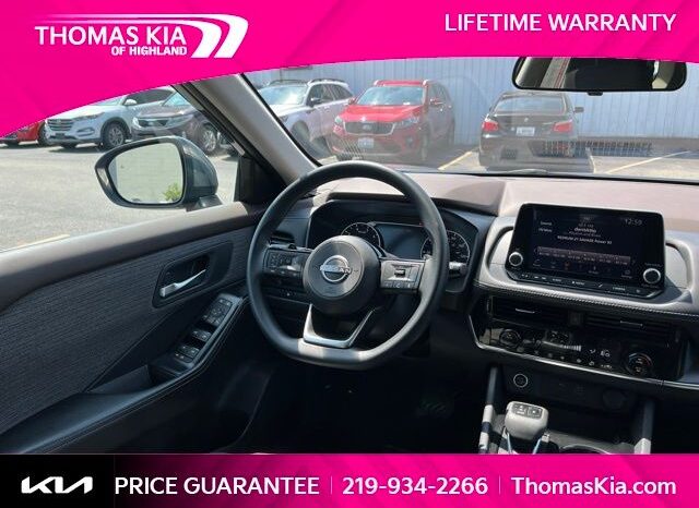 
								Nissan Rogue full									