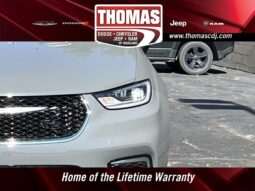 
										Chrysler Pacifica full									