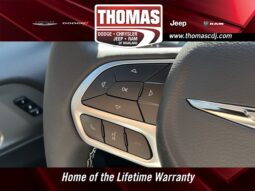 
										Chrysler Pacifica full									