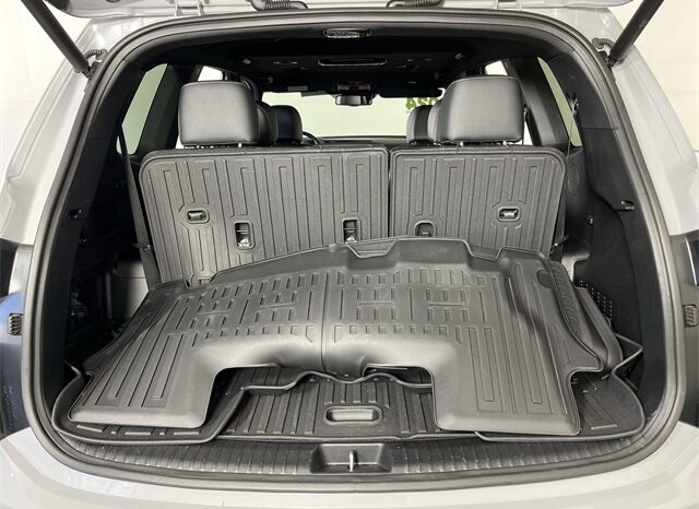 
								Kia Telluride full									