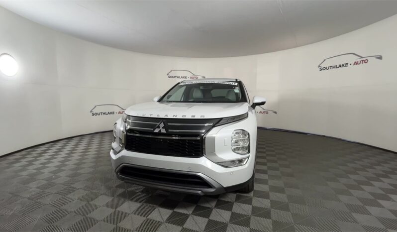 
 Mitsubishi Outlander full									