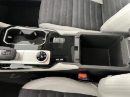 
 Mitsubishi Outlander full									
