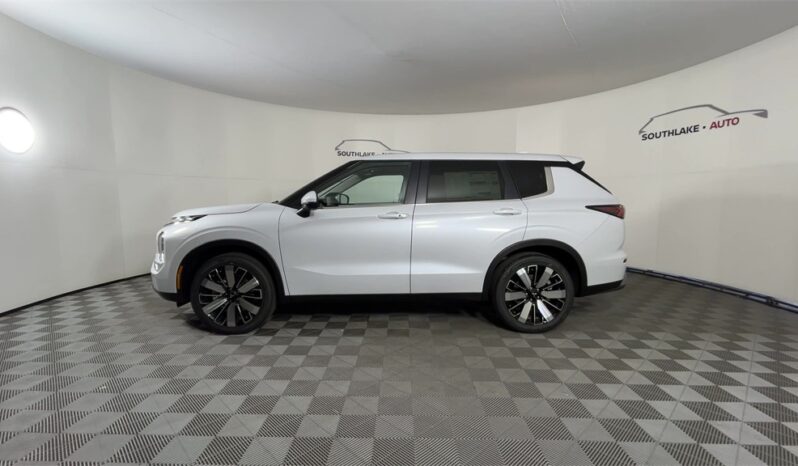 
 Mitsubishi Outlander full									