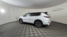 
 Mitsubishi Outlander full									