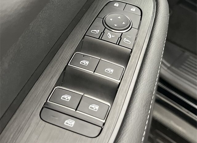 
 Nissan Armada full									