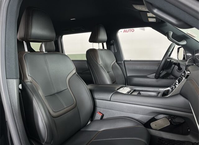 
 Nissan Armada full									