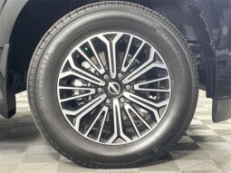 Nissan Armada full