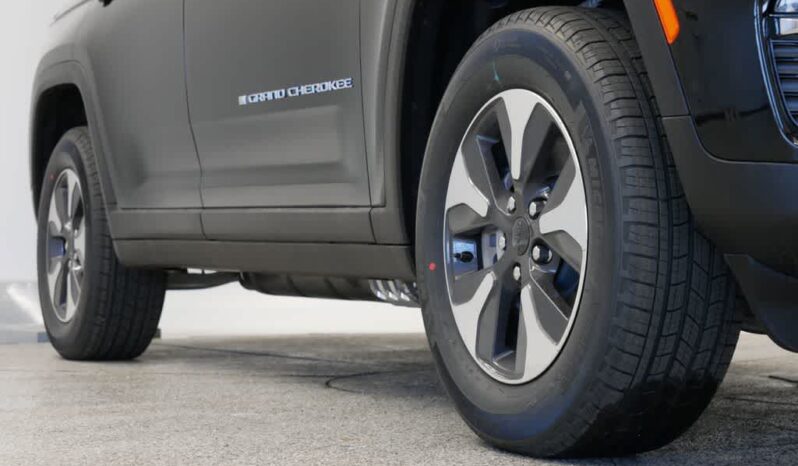 
 Jeep Grand Cherokee 4xe full									
