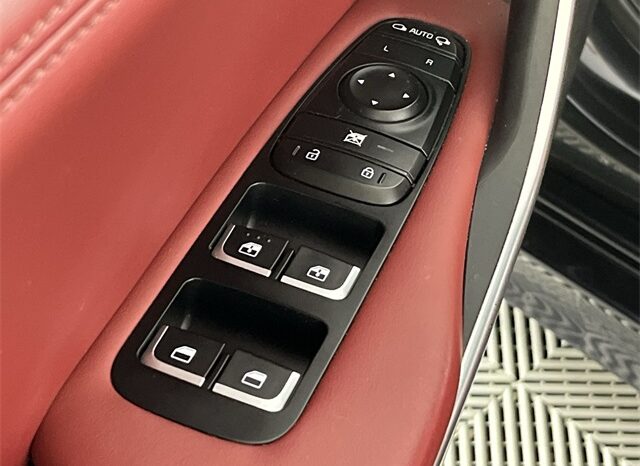 
								Kia Stinger full									